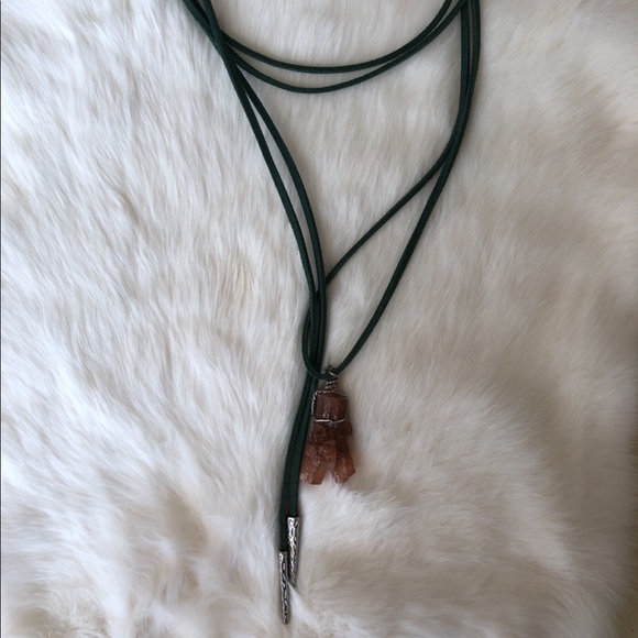 Green Choker/Dangle Necklace w/ Aragonite Crystal - Picture 5 of 6